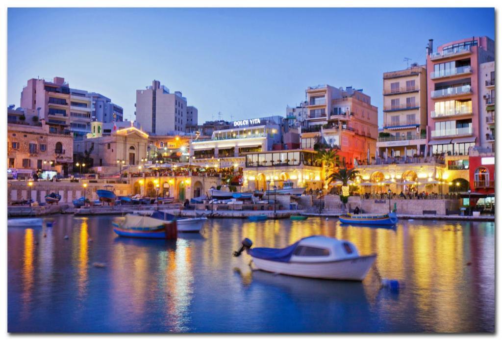 Ferienwohnung Splendid Seaside Retreat On Spinola Bay San Ġiljan Exterior foto