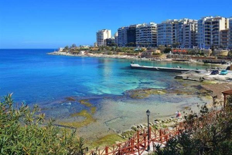 Ferienwohnung Splendid Seaside Retreat On Spinola Bay San Ġiljan Exterior foto