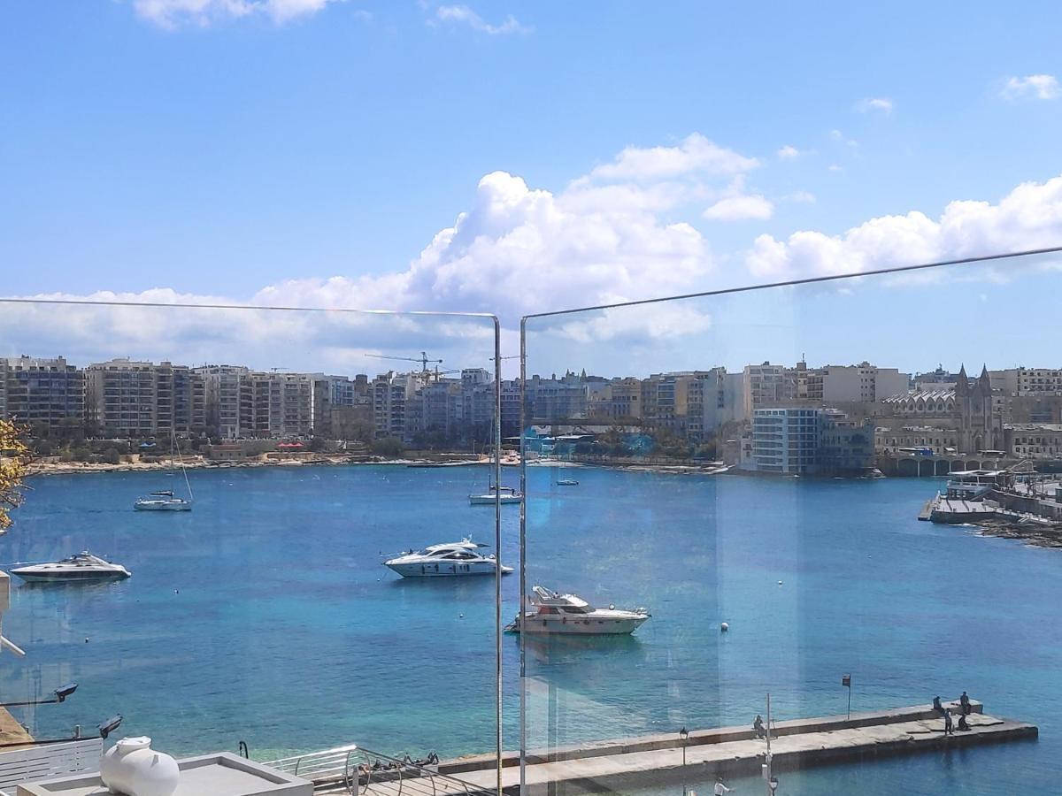 Ferienwohnung Splendid Seaside Retreat On Spinola Bay San Ġiljan Exterior foto